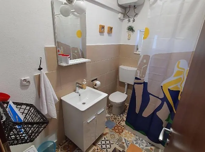 By The Sea - 20158 Apartman